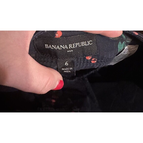 Banana Republic Factory Blue Cherry Print Shorts Size 6 - Picture 3 of 3